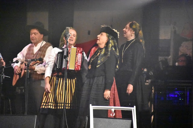 spectacle de l'association vivências do minho de Tourcoing pour le Portugal Marketplace à l'Aéronef de Lille spectacle de danse traditionnelle folklorique portugaise